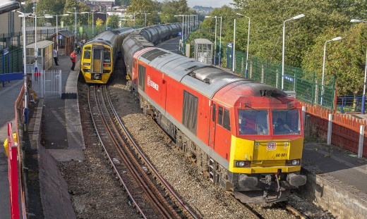 883707 (a): :2048x1224